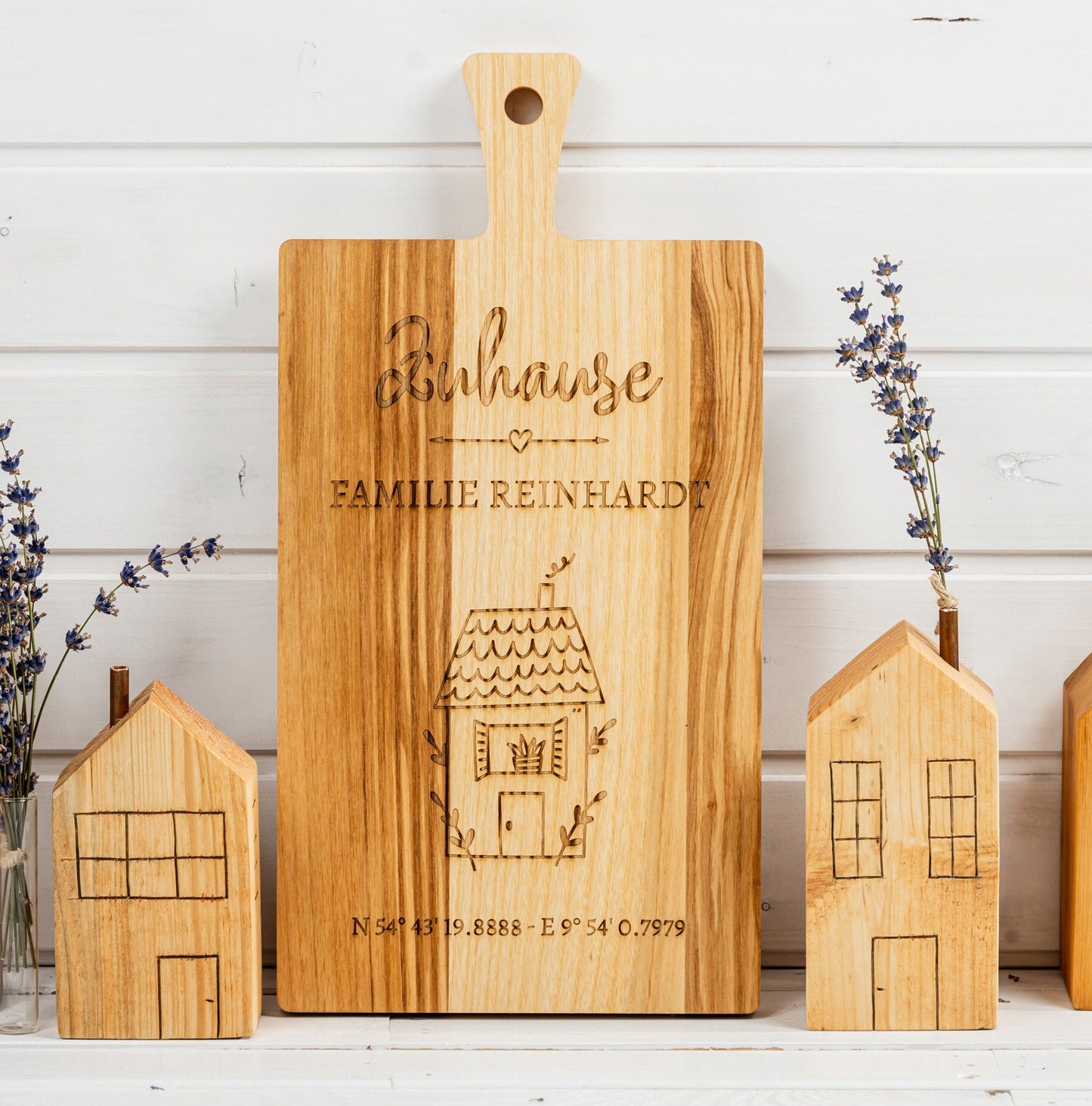 Geschenk Richtfest, Geschenk Einzug Haus, Geschenkidee Hausbau, Einzugsgeschenk, Einweihungsgeschenk, Koordinaten und Familienname, Brett