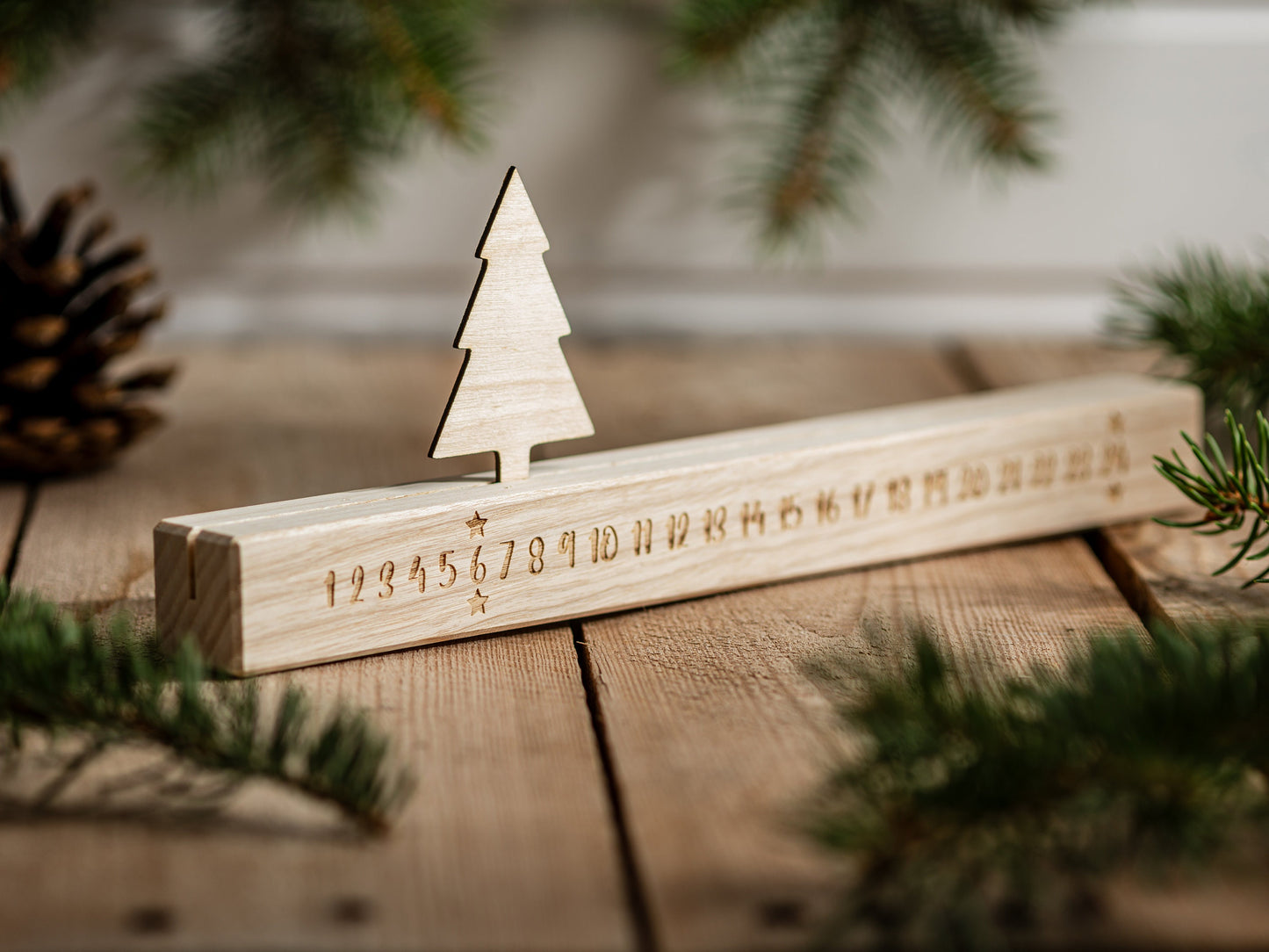Ewiger Adventskalender aus Holz, 30 cm, Adventskalender Holzleiste, Adventskalender immerwährend, Leiste, Wohndeko, minimalistisch, Büro