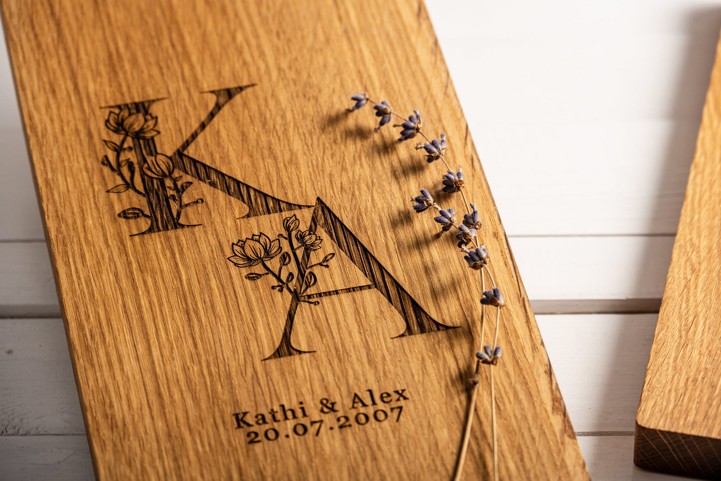 Hochzeitsgeschenk Brett, Geschenk Hochzeit, Holzbrett personalisiert, Schneidebrett Eiche, Geschenkidee Polterabend, Brett zur Hochzeit