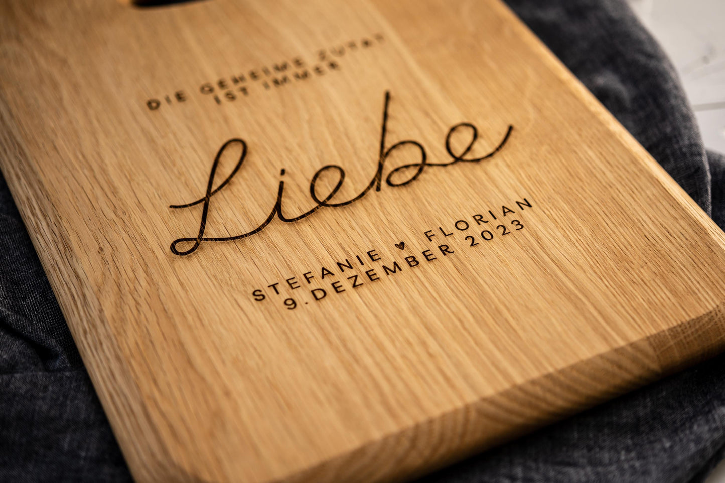 Hochzeitsgeschenk, personalisiertes Brett zur Hochzeit, Silberhochzeit, Goldene Hochzeit, Die geheime Zutat ist immer Liebe, Hochzeitsdatum