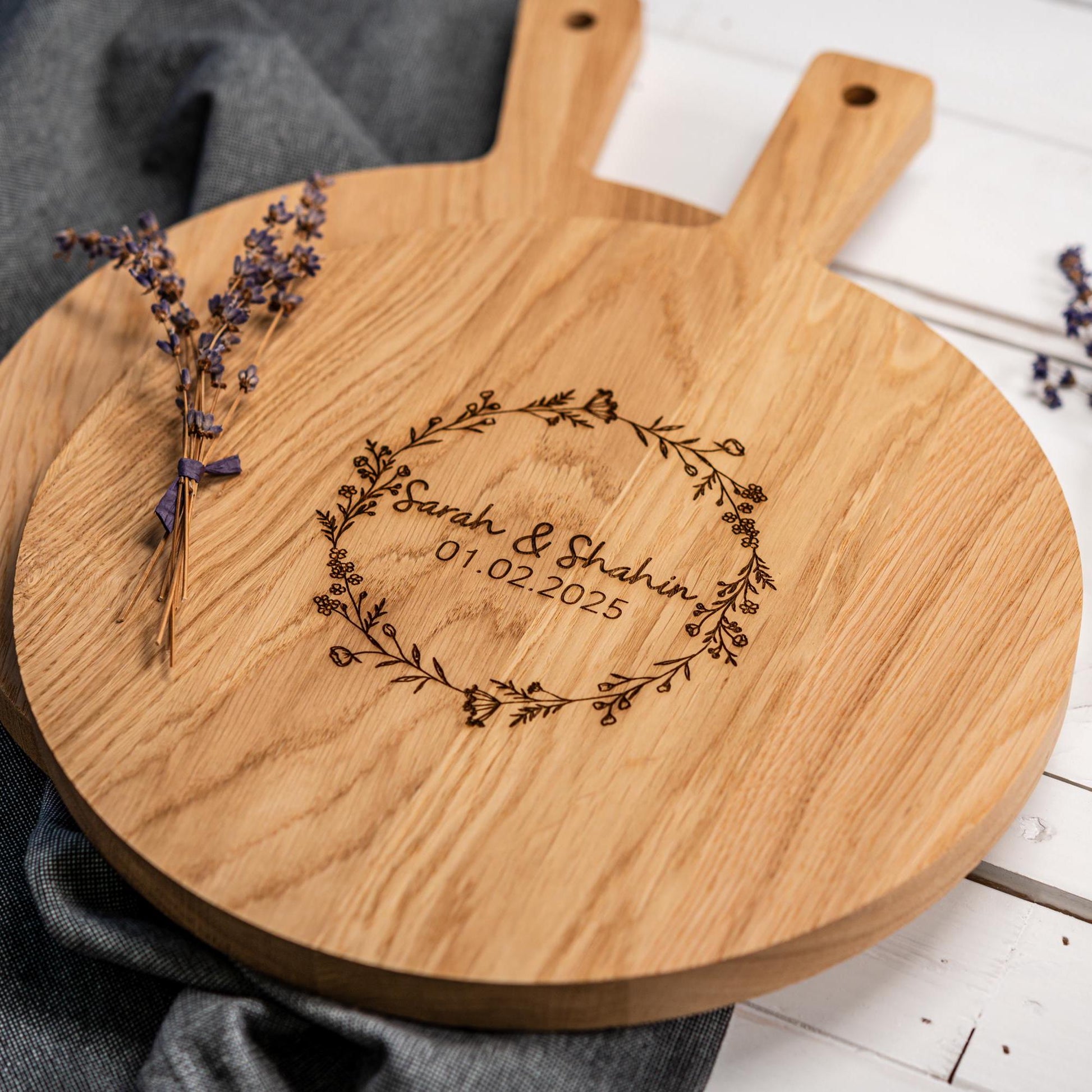 Schneidebrett personalisiert, Brett mit Gravur als Hochzeitsgeschenk, Geldgeschenk Hochzeit, Silberhochzeit, Hölzerne Hochzeit, Polterabend