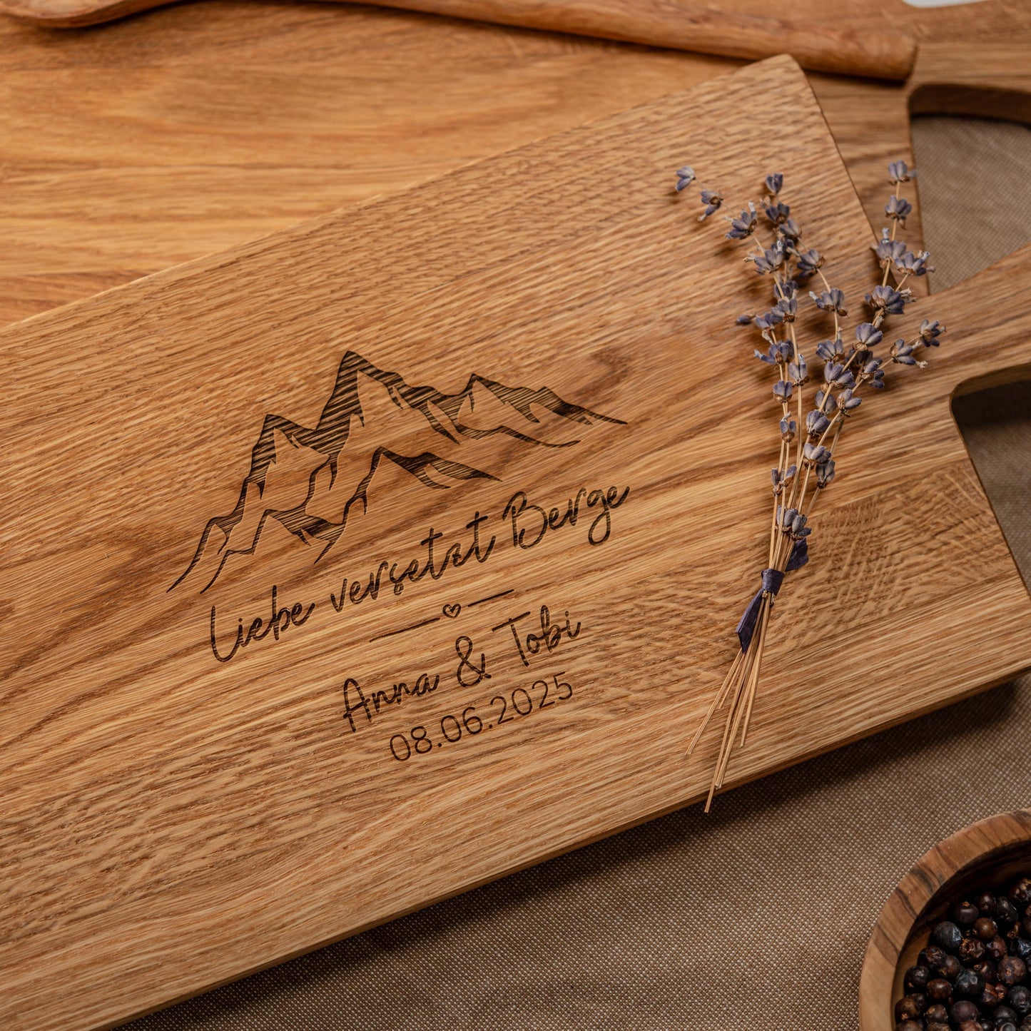 Geschenk Hochzeit, Hochzeitsgeschenk Berge, Schneidebrett, Holzbrett Hochzeit, Hochzeitsgeschenk Wandern, Liebe versetzt Berge