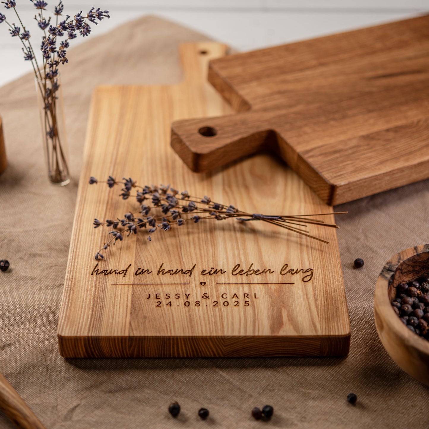 Schneidebrett, Hand in Hand ein Leben lang, Holzbrett personalisiert, Hochzeitsgeschenk, Geschenk Brautpaar, Brett Hochzeit