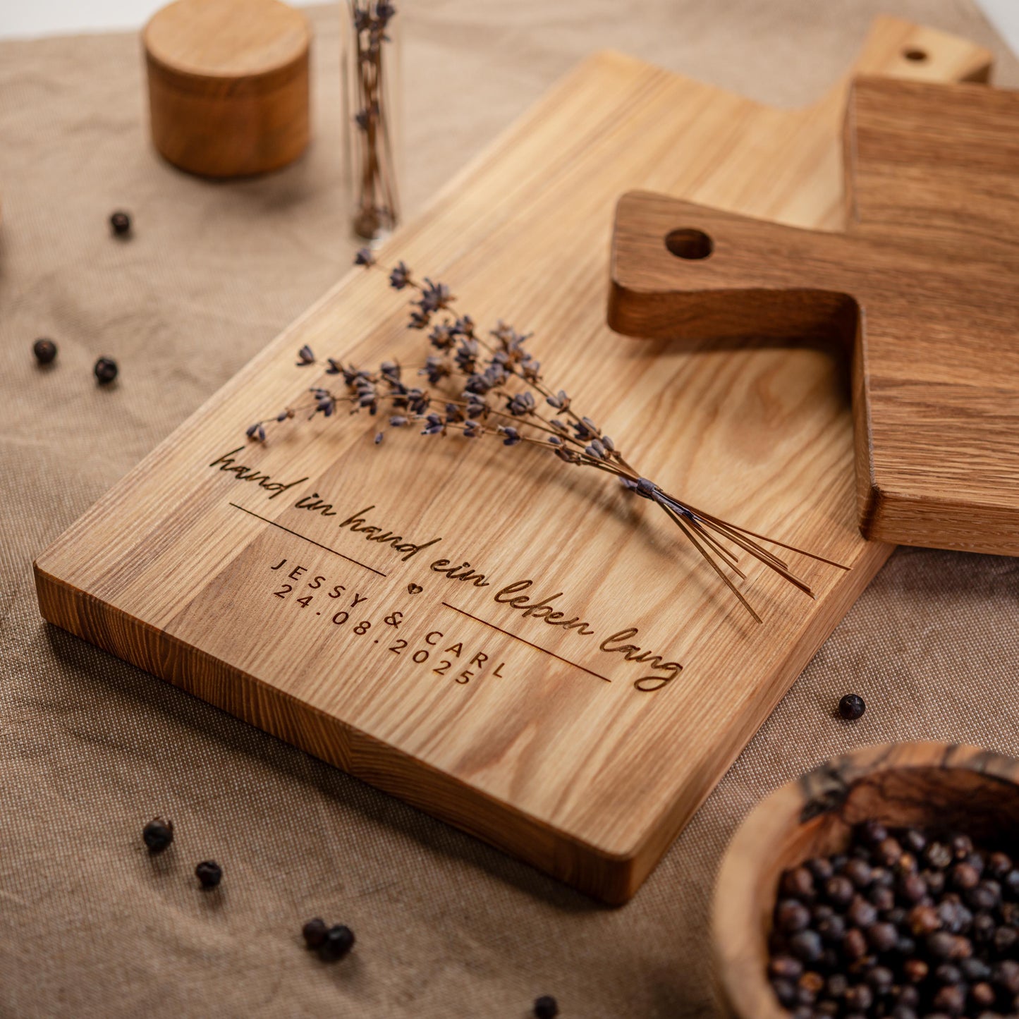 Schneidebrett, Hand in Hand ein Leben lang, Holzbrett personalisiert, Hochzeitsgeschenk, Geschenk Brautpaar, Brett Hochzeit
