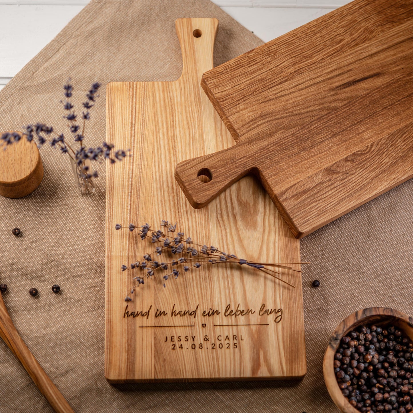 Schneidebrett, Hand in Hand ein Leben lang, Holzbrett personalisiert, Hochzeitsgeschenk, Geschenk Brautpaar, Brett Hochzeit