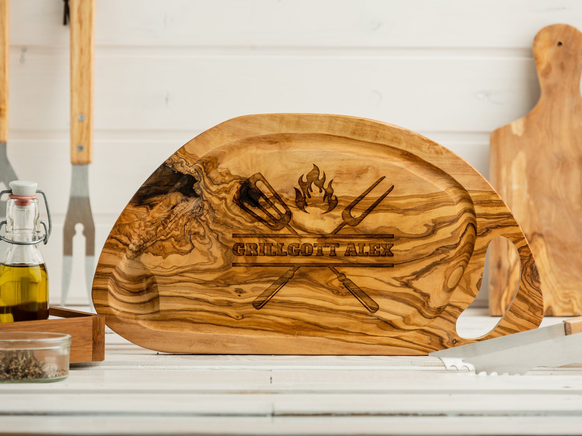 Grillgeschenk mit Gravur, Schneidebrett Männer, Grillmeister, Papa Geschenk, Geschenkidee, personalisiertes Grillbrett, Männergeschenk