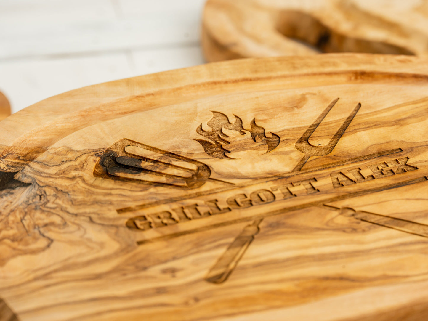 Grillgeschenk mit Gravur, Schneidebrett Männer, Grillmeister, Papa Geschenk, Geschenkidee, personalisiertes Grillbrett, Männergeschenk