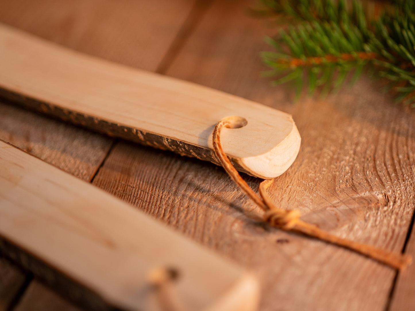 XXXL Flaschenöffner personalisiert mit Gravur - großer, rustikaler, Bierflaschenöffner mit Rinde, Weihnachtsgeschenk Mann, Kumpel, Opa