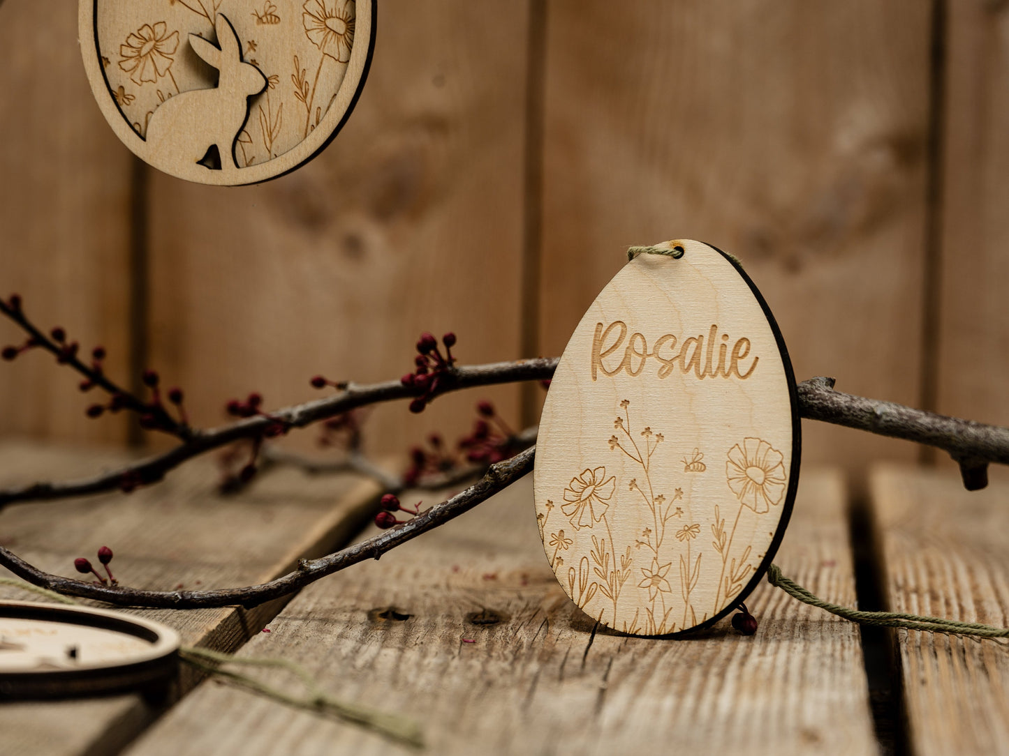 Osterdeko personalisiert aus Holz, Anhänger Ostern mit Name, Osteranhänger, Osterkorb, Osternest, Osterkörbchen, Schmuck Osterstrauß, 9x7 cm