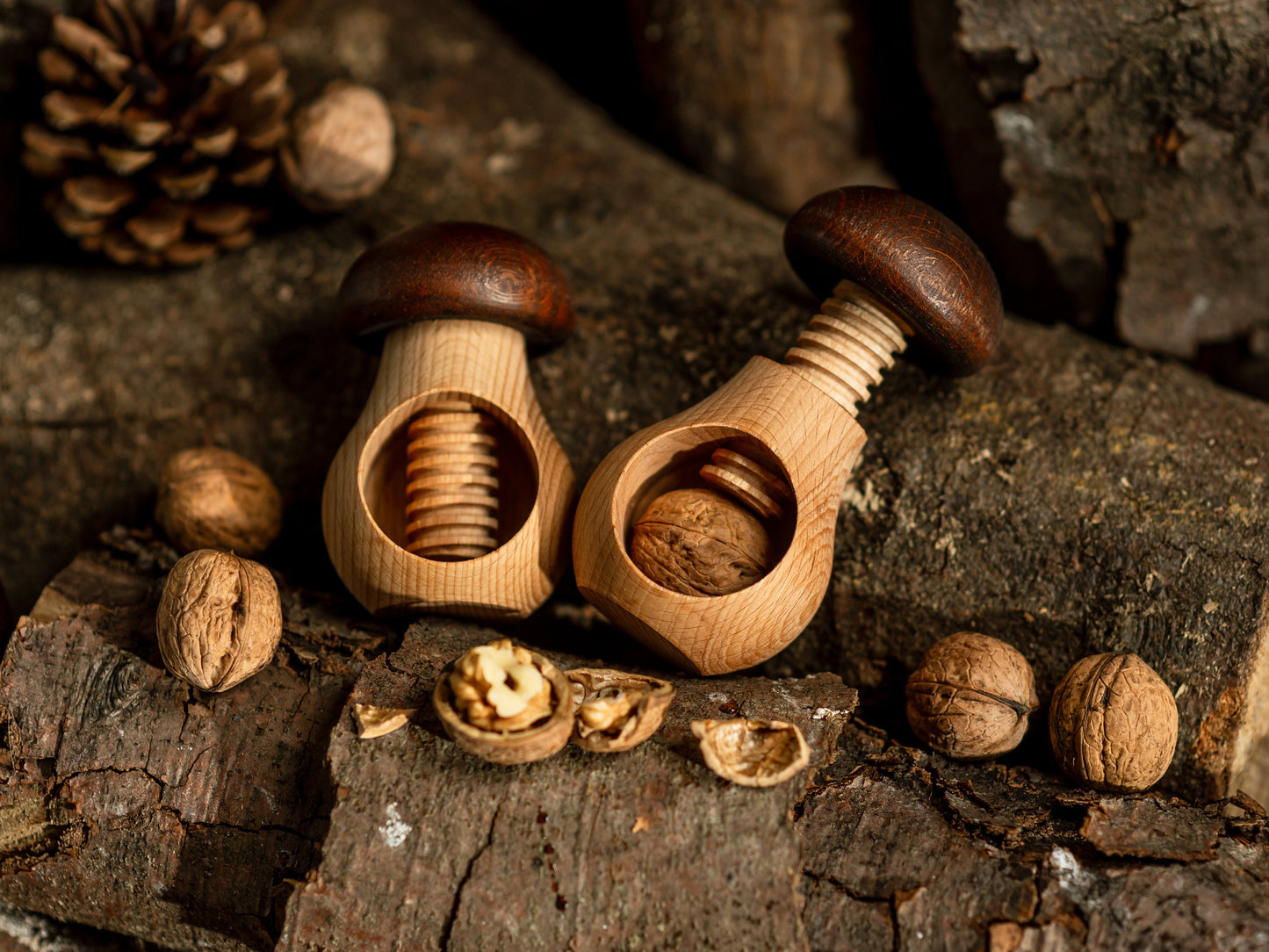 Nussknacker, Nussknacker Holz personalisiert, Nussknackerpilz aus Holz, Nussknacker Kinder, Nussknacker Senioren, Weihnachtsgeschenk