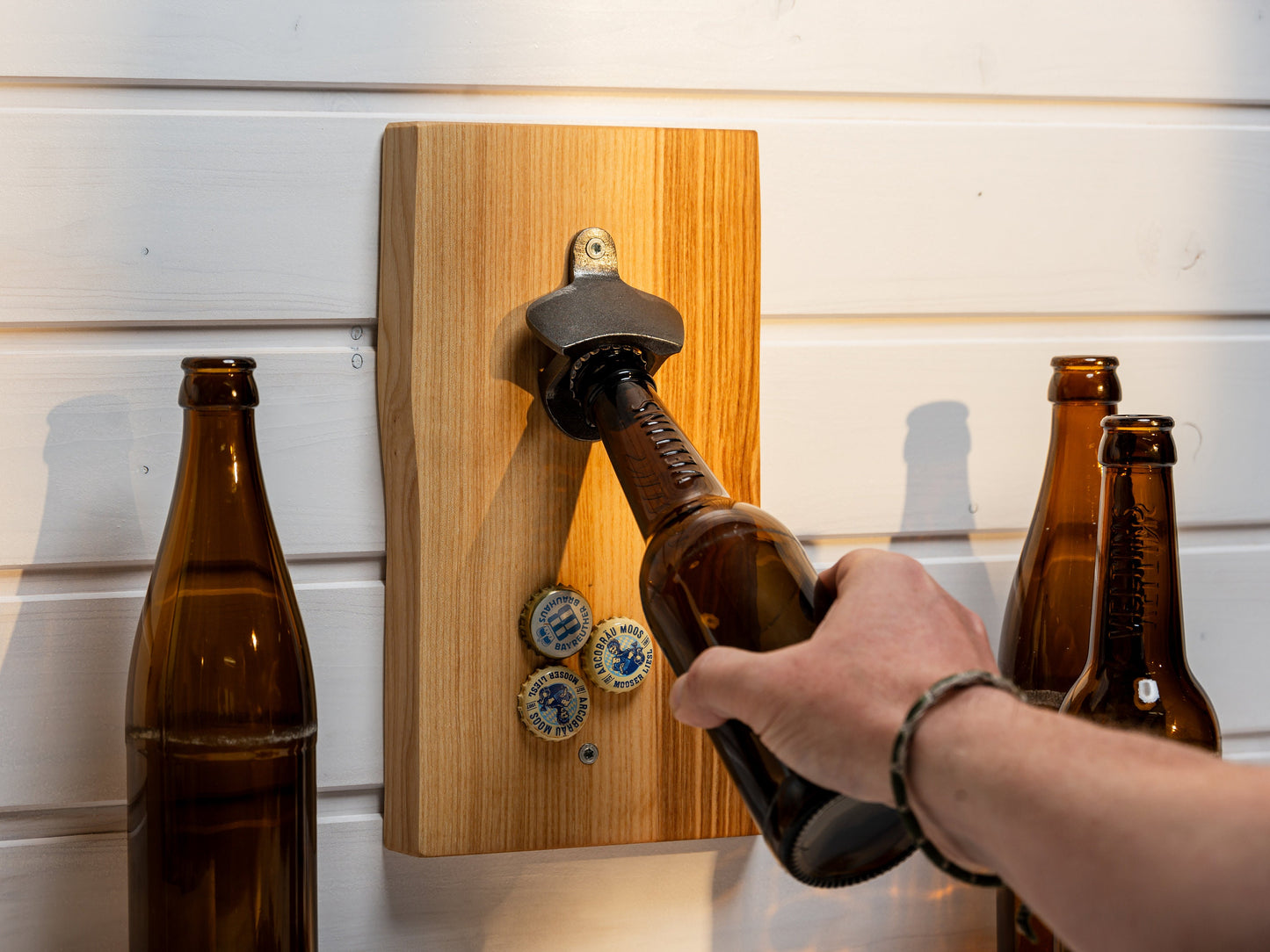 Wandflaschenöffner, Flaschenöffner Wand, Bieröffner, Geschenk für Männer, Vatertagsgeschenk, Grillecke, Öffner Magnet, Weihnachtsgeschenk