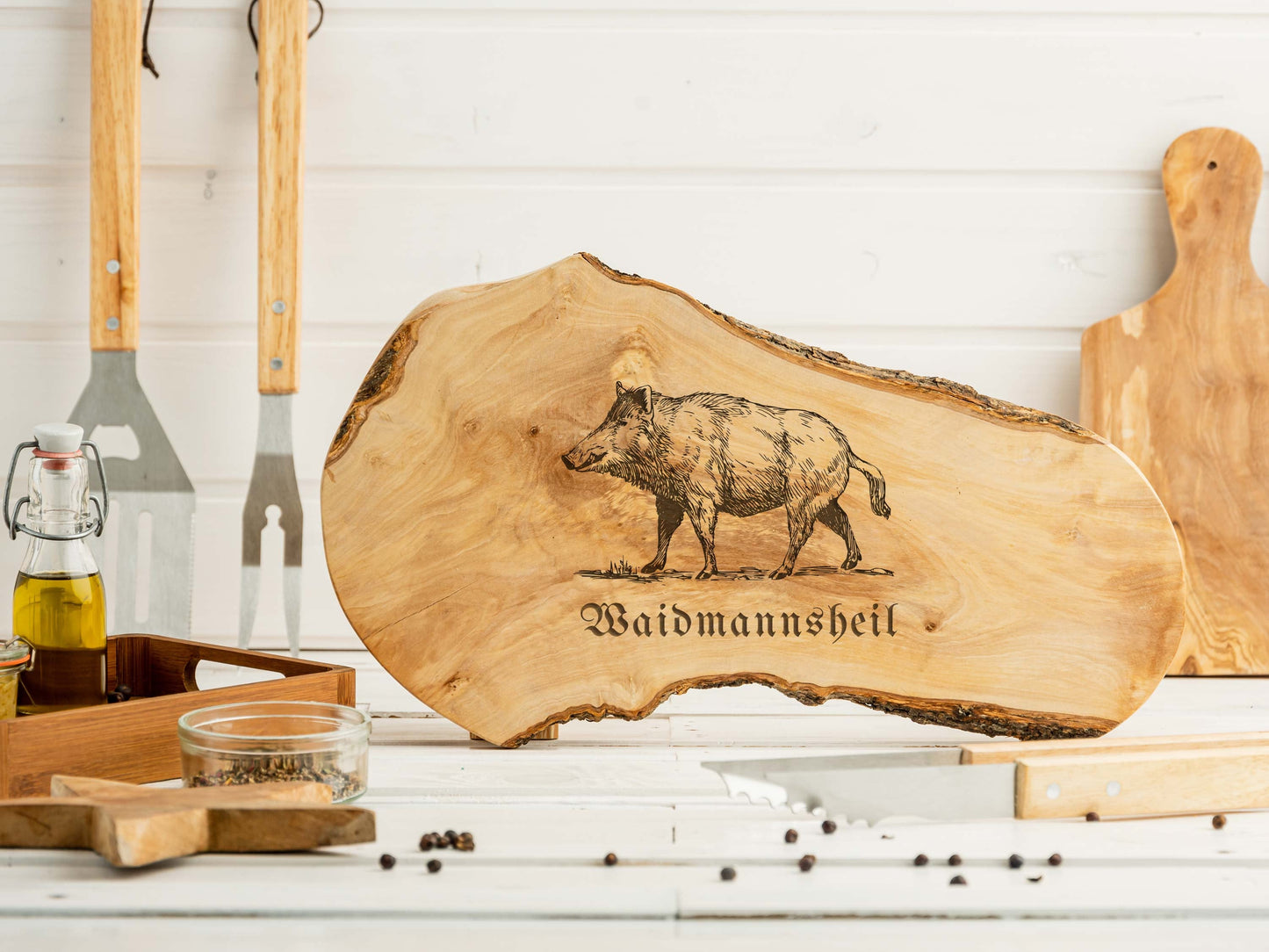 Geschenk Jäger, Jagd, personalisiertes Jagdbrett, Schneidebrett, Keiler, Wildschwein, Waidmannsheil, Servierbrett, Geschenkidee Jäger, Grill