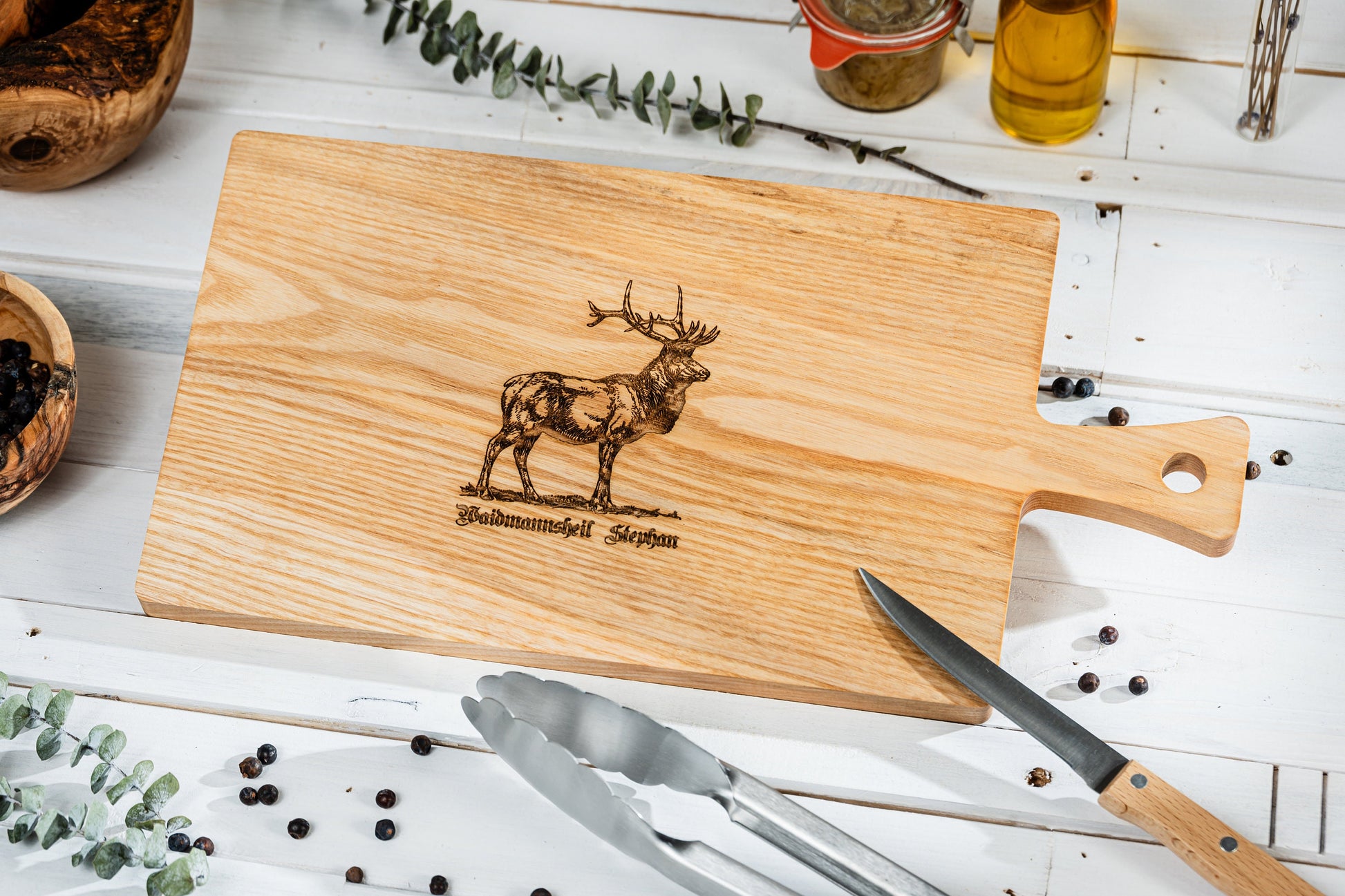 Geschenk Jäger, Personalisiertes Jagdbrett, Schneidebrett mit Gravur, Hirschkopf, Waidmannsheil, personalisiertes Schneidebrett mit Hirsch