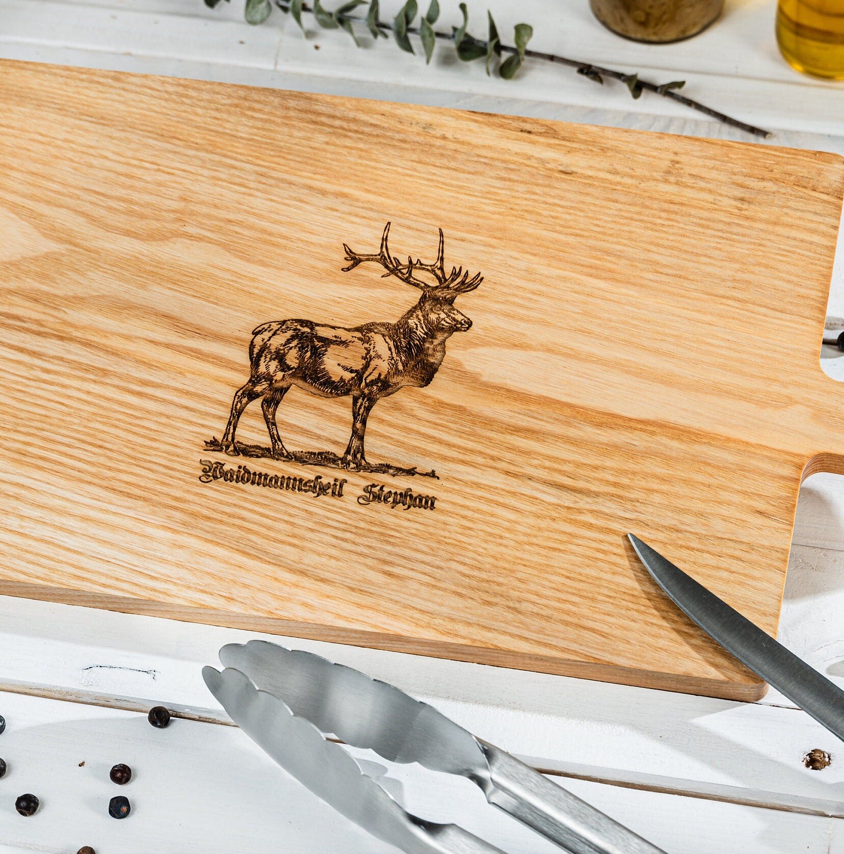 Geschenk Jäger, Personalisiertes Jagdbrett, Schneidebrett mit Gravur, Hirschkopf, Waidmannsheil, personalisiertes Schneidebrett mit Hirsch