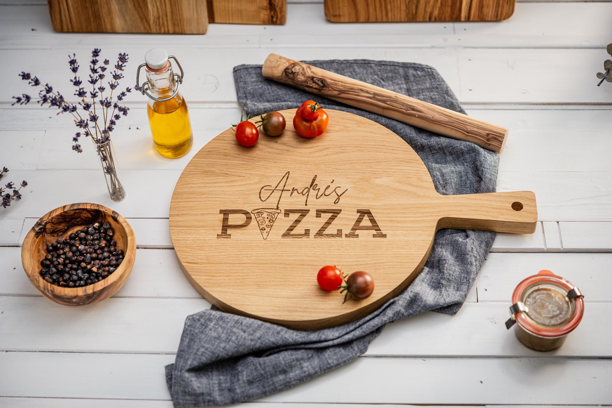 Pizzabrett personalisiert, Pizzateller Eiche, Geschenk Pizzabäcker, Pizzabrett aus Holz, Flammkuchenbrett, Schneidebrett