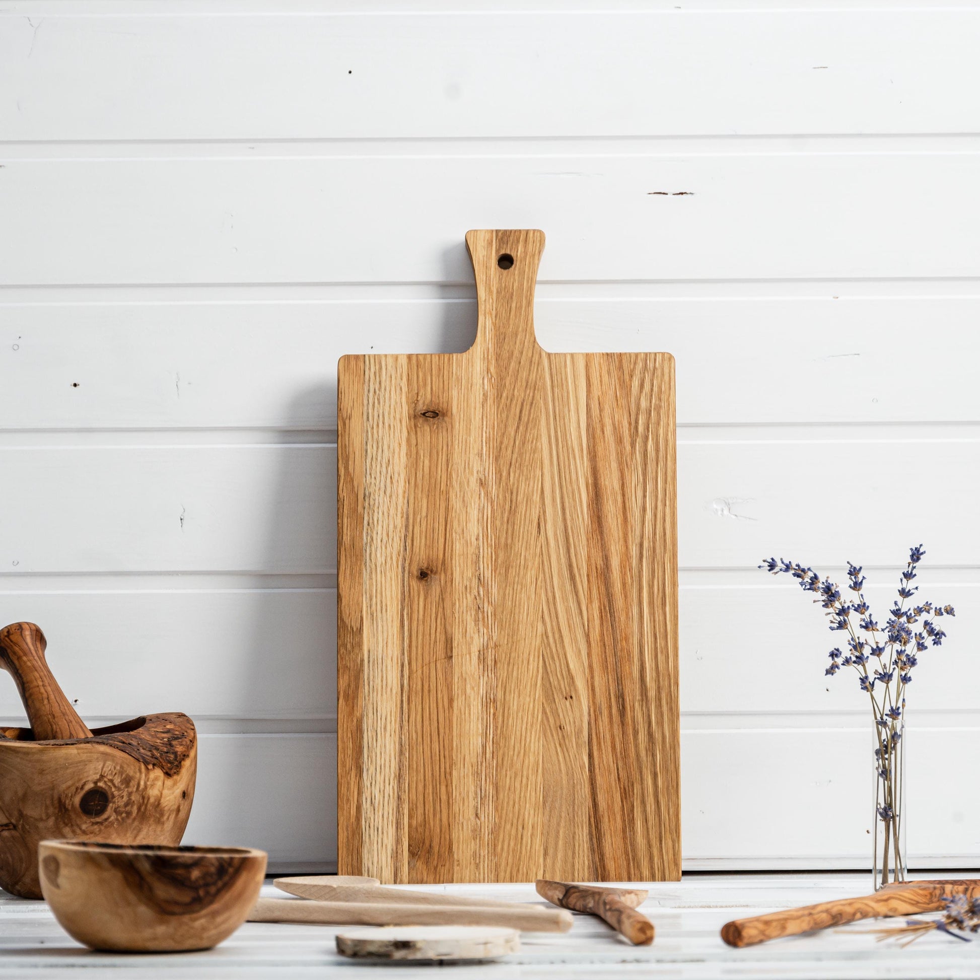 Holzbrett Hochzeit, Geschenk Hochzeit, Brett mit Namen und Hochzeitsdatum, floral, Blumenkranz, Hochzeitsgeschenk, personalisiert