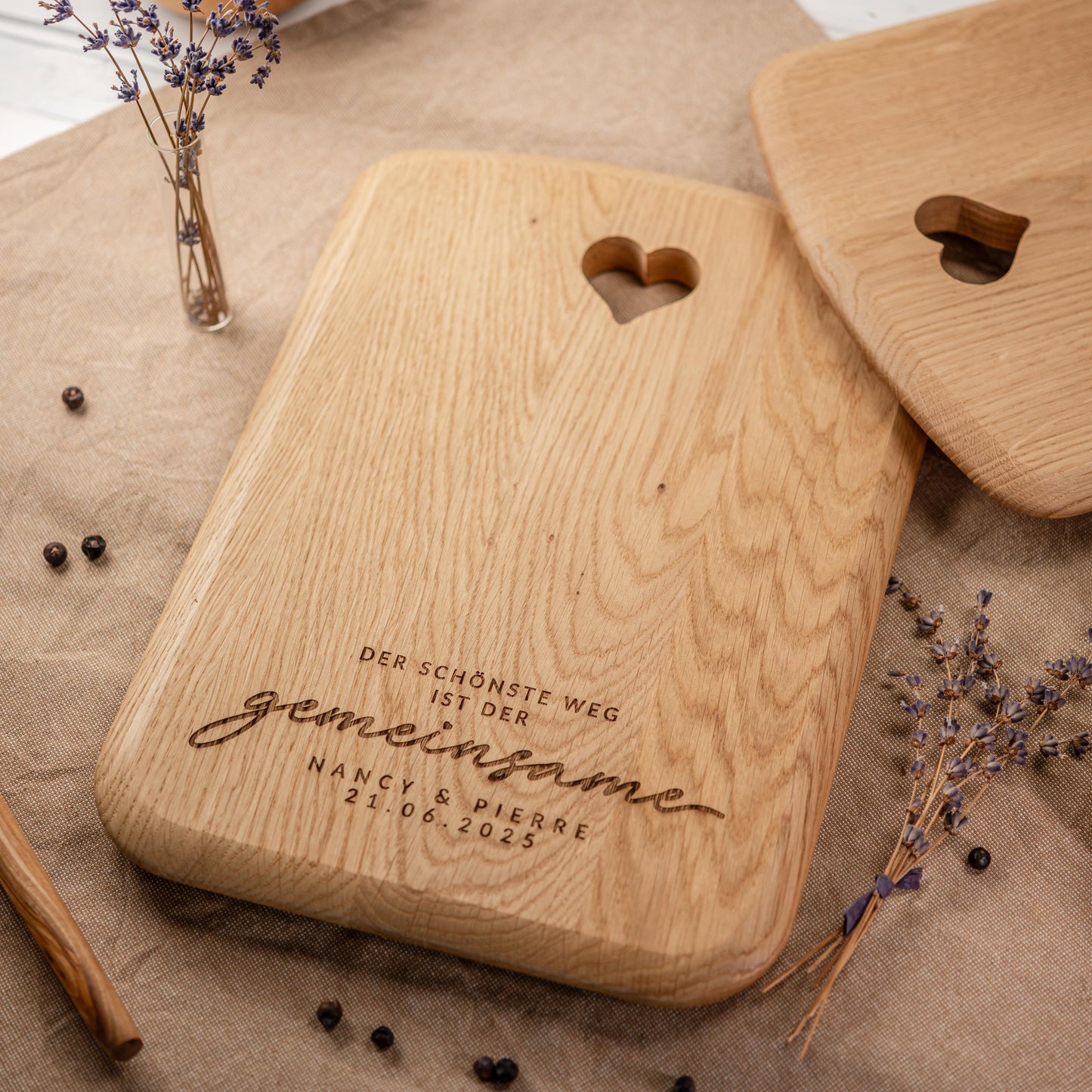 Schneidebrett Herz, Der schönste Weg ist der gemeinsame, Holzbrett personalisiert, Hochzeitsgeschenk, Geschenk Brautpaar, Silberhochzeit