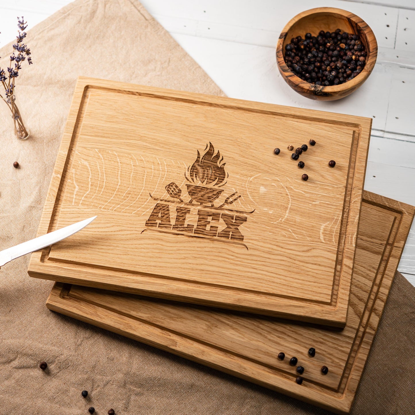 Schneidebrett Grillmotiv, Gravur Name, Geschenk Papa, Geschenkidee Vatertag, personalisiertes Grillbrett, Männergeschenk Weihnachten