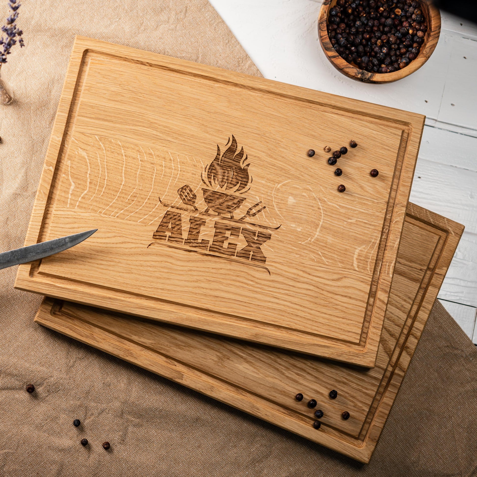 Schneidebrett Grillmotiv, Gravur Name, Geschenk Papa, Geschenkidee Vatertag, personalisiertes Grillbrett, Männergeschenk Weihnachten
