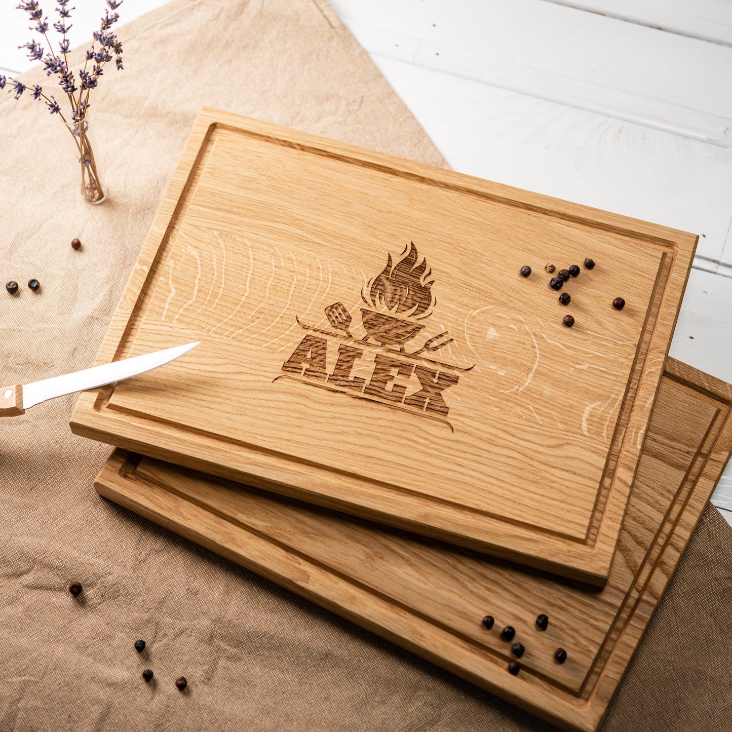 Schneidebrett Grillmotiv, Gravur Name, Geschenk Papa, Geschenkidee Vatertag, personalisiertes Grillbrett, Männergeschenk Weihnachten